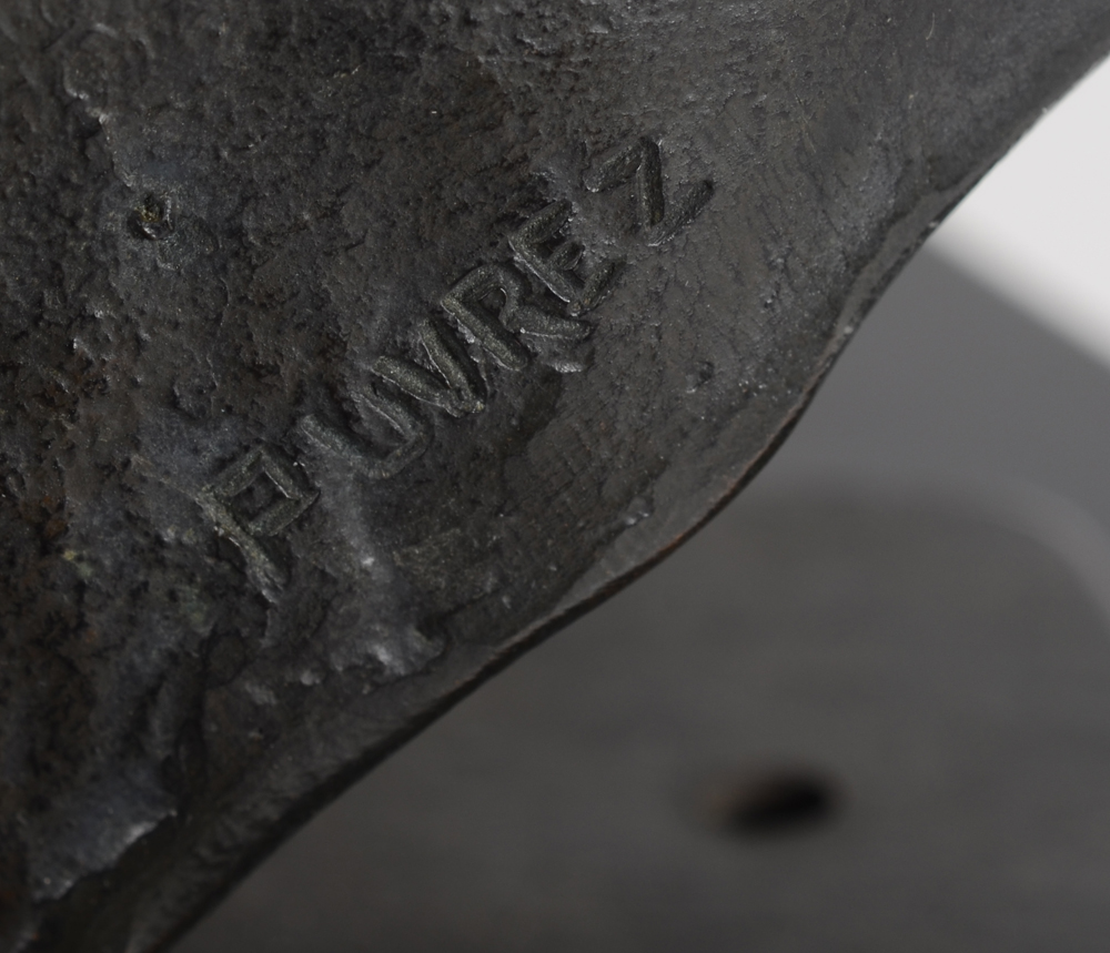 Henri Puvrez Portrait of the sculptor Oscar Jespers in bronze — Signature of the artist at the side of the sculpture