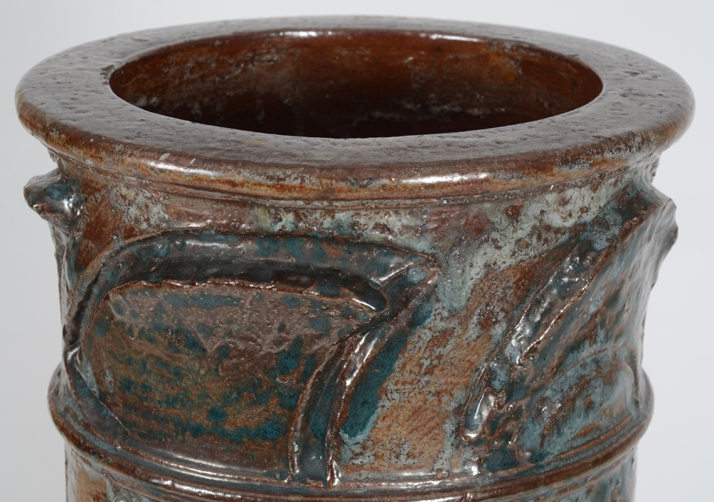 Arthur Craco — Detail of the top rim