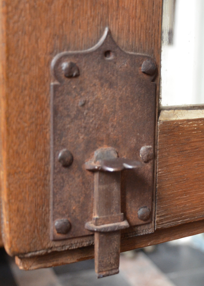 Louis XIVth display cabinet — With the original locks and handles in iron<br>