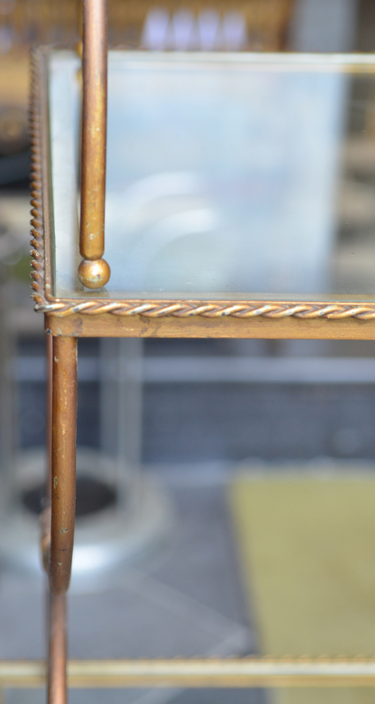 A nest of three occasional tables — Detail of the profile