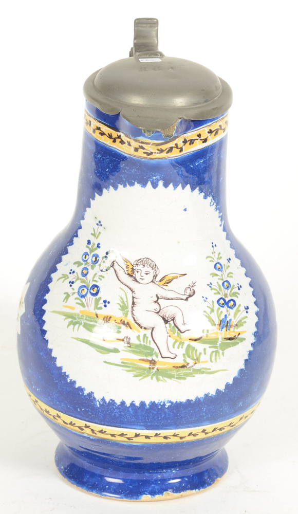 Old Brussels ceramic Angel beer pitcher — Broc en faience de Bruxelles, rare décor figurant un ange entre les fleurs