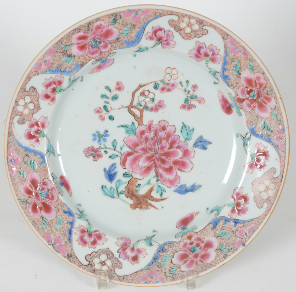 Famille Rose plate  — assiètte en porcelaine famille rose, bonne condition