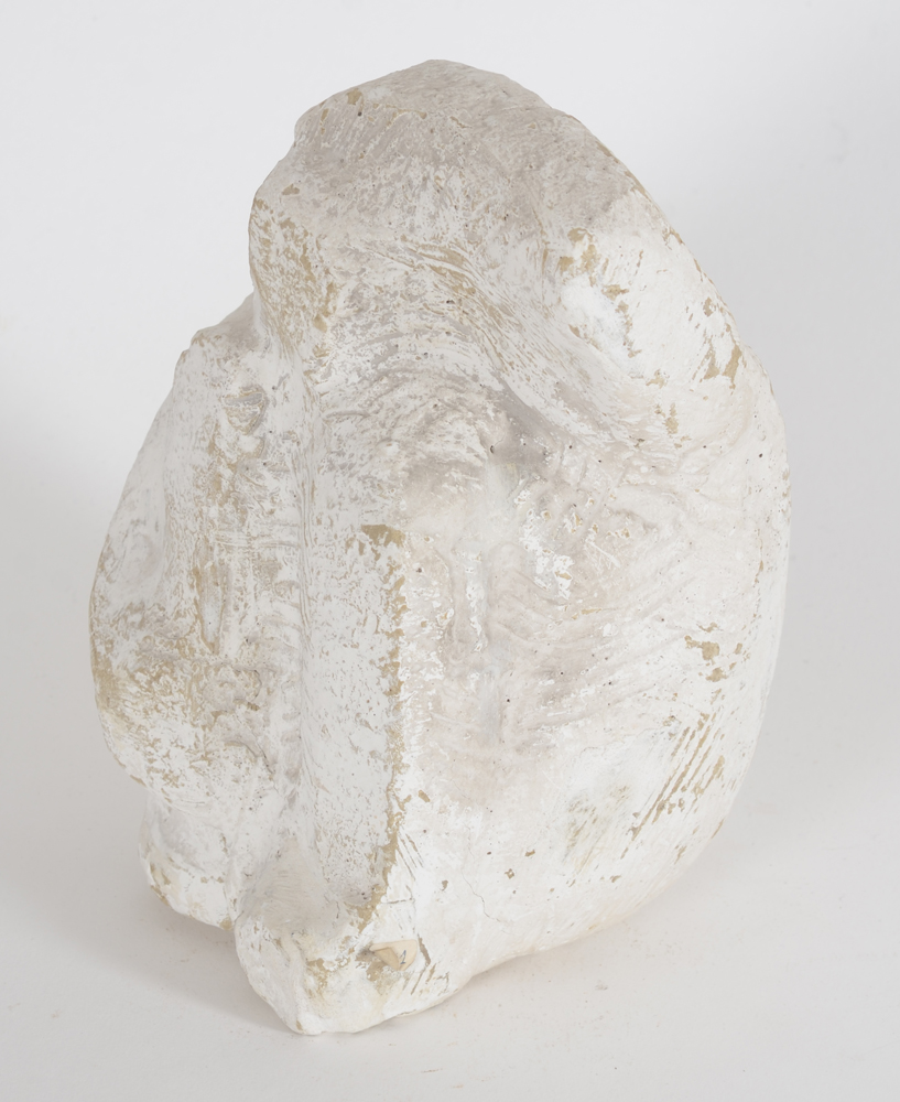 Roger Bracke — block-figure to the left