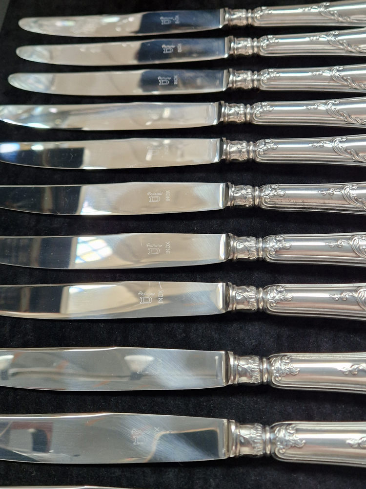 Delheid Frères — Detail of the large knives with original blades