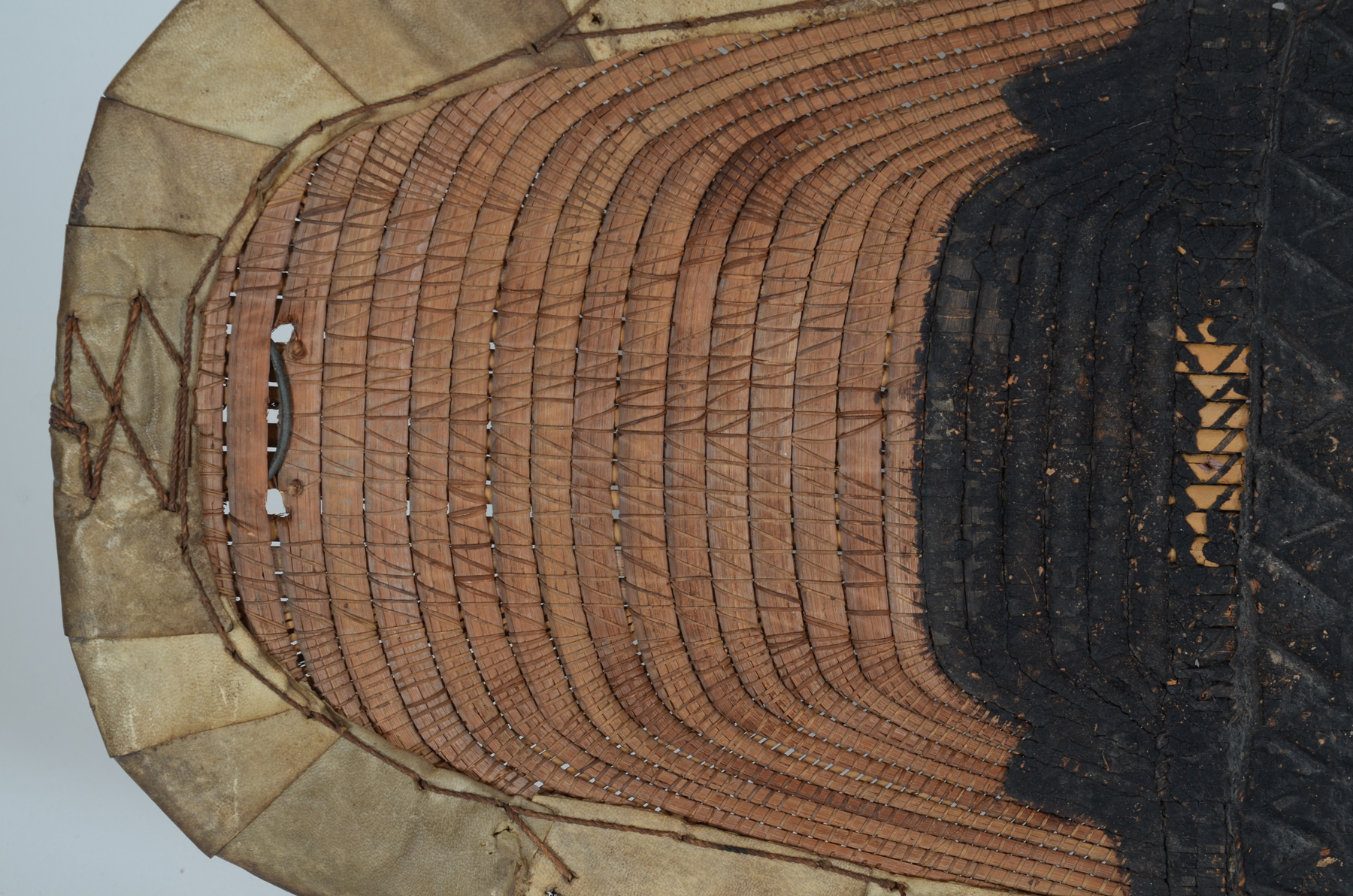 Congo_shield_detail_wicker
