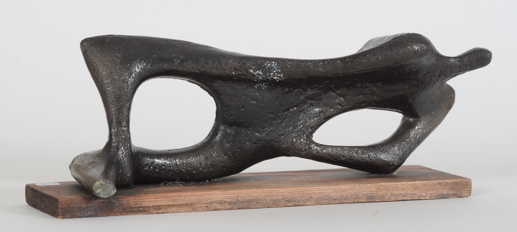 Marc De Bruyn (Nieuwenkerken 1924 - Aalst 2009) sculpture Femina — <p>Back of the sculpture</p>