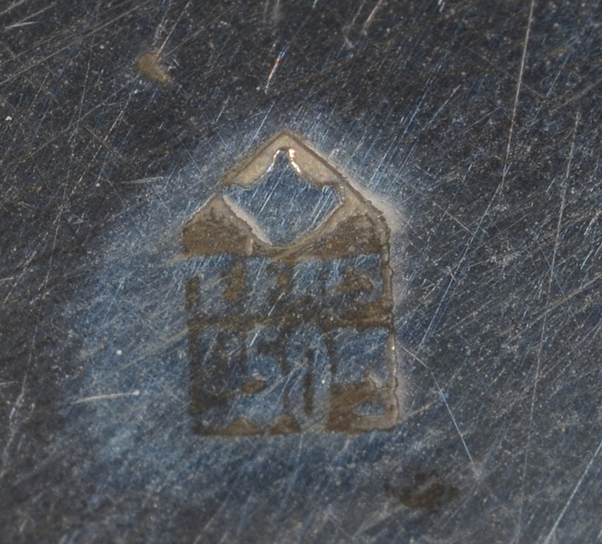 Tétard Frères (Paris) — 'Obus' export mark on one of the dishes, the other dish marked with the tête de mercure mark and makers mark&nbsp;