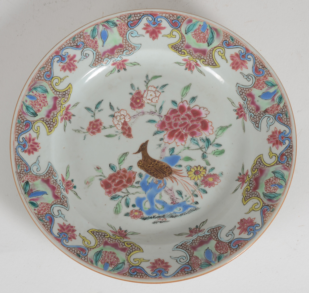 Famille rose peacock plate — 18th century plate in good condition