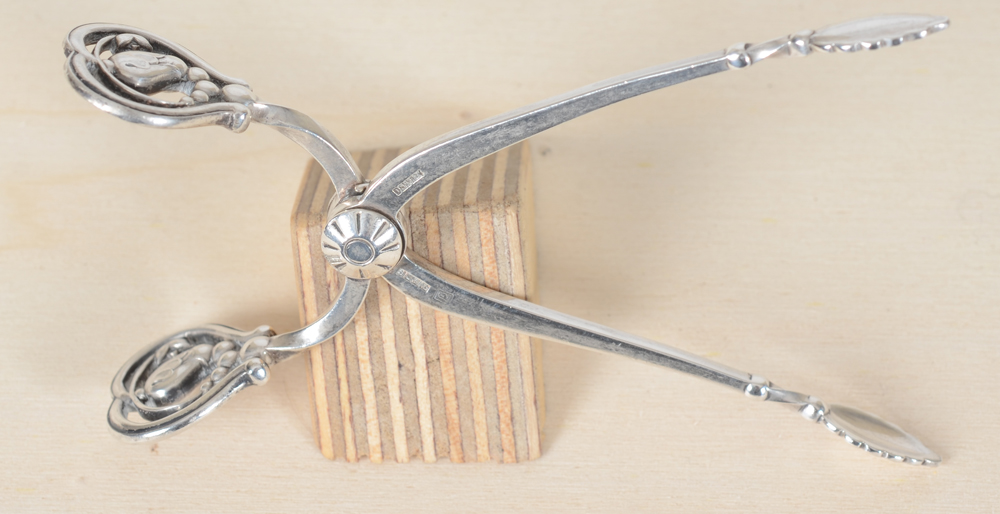 Georg Jensen — Alternate view from the side