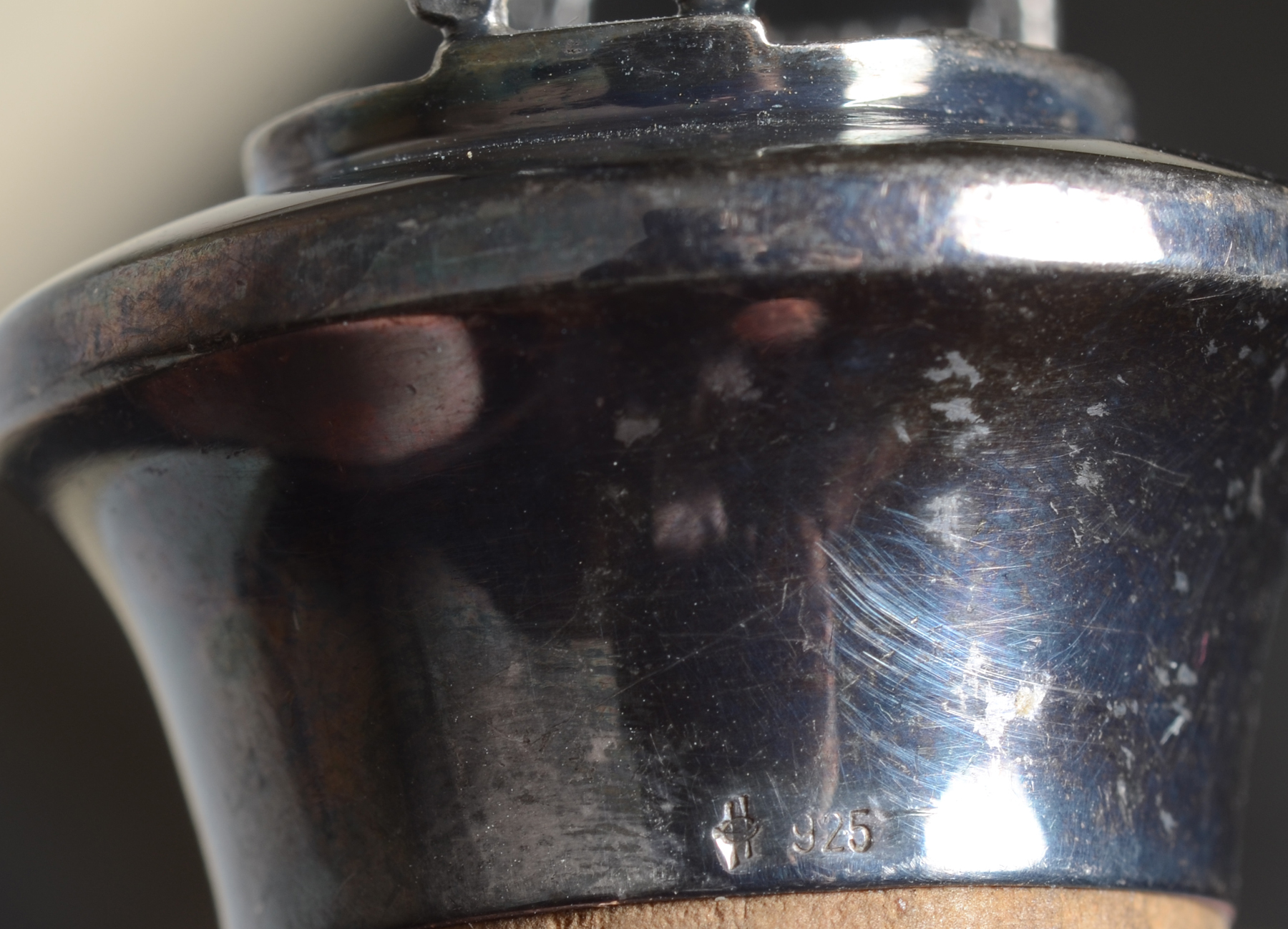 Lucky_jockey_stopper_silver_marks