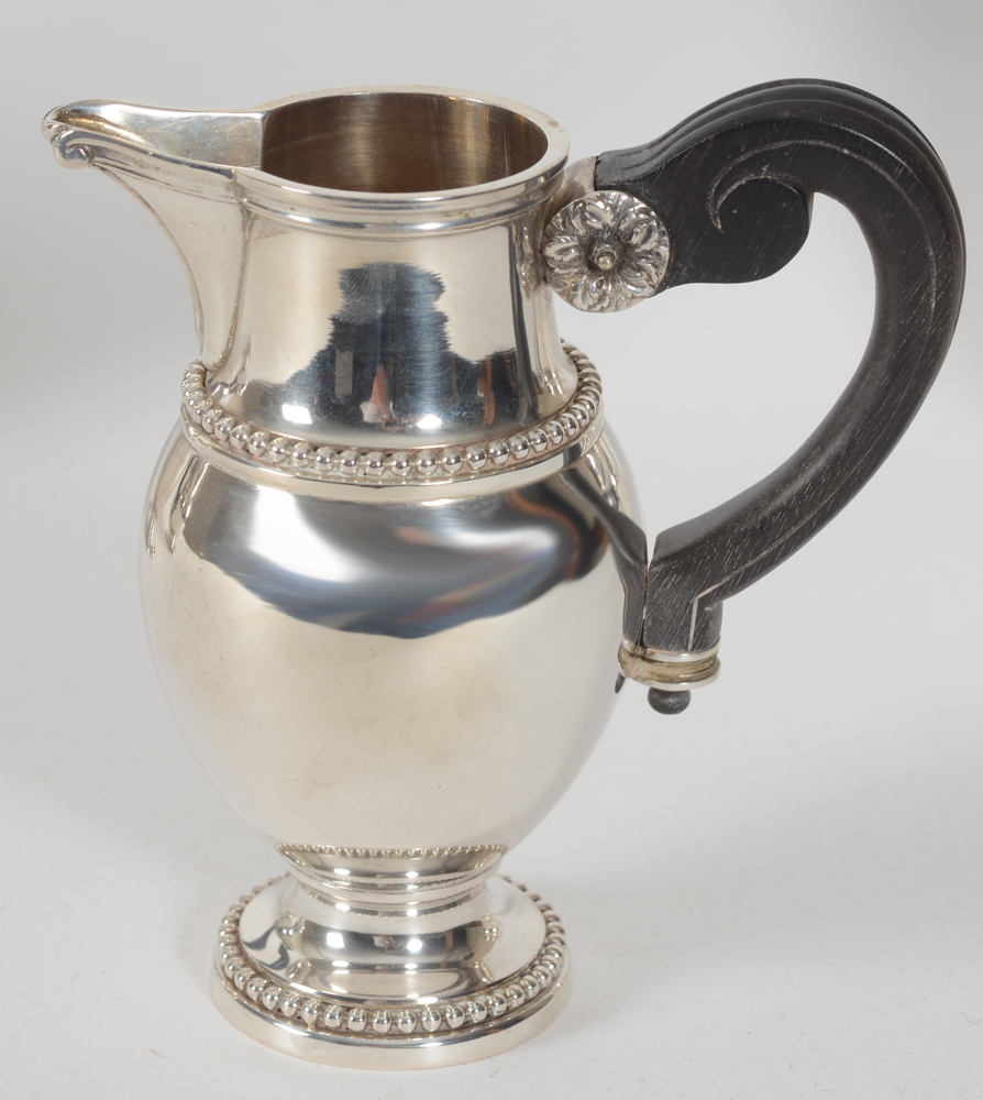 Delheid Frères — the milk jug with wooden handle