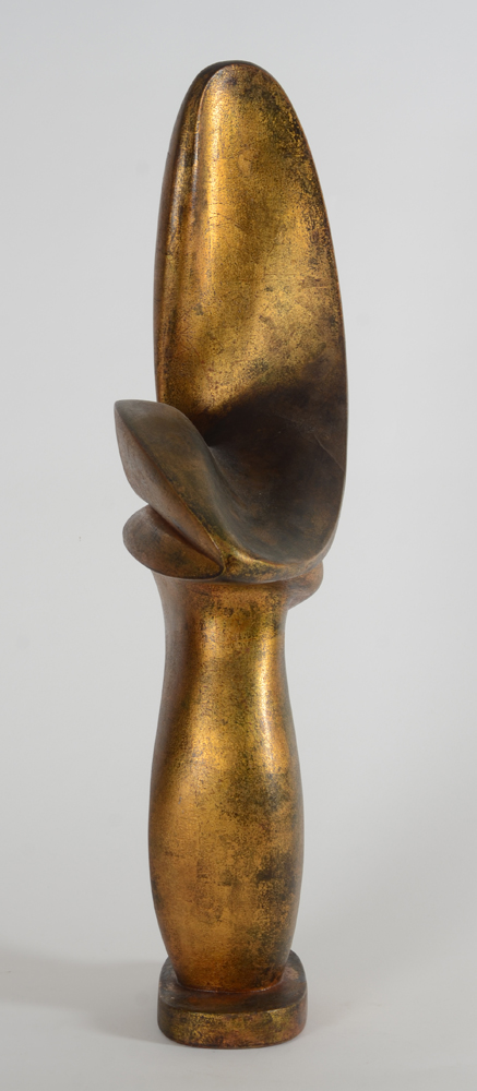 Emile Poetou — Side view