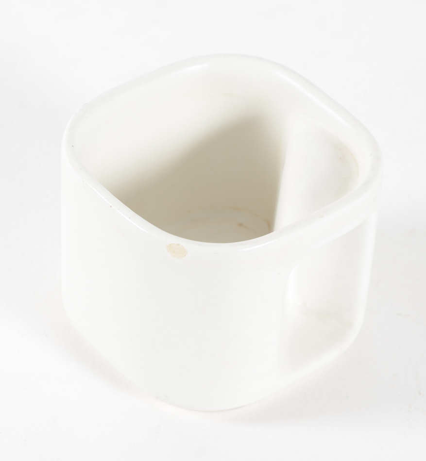 Masio Hasuike — One cup with a minor glaze chip