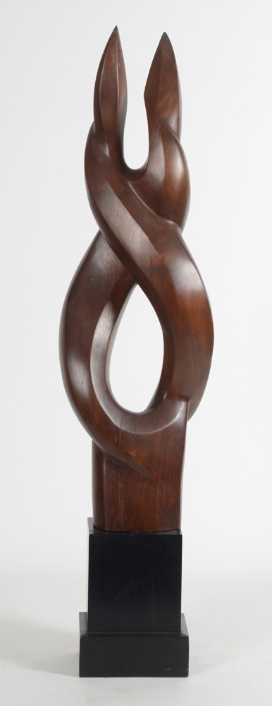 Roger Bracke — Sculpture abstraite, taille directe en bois tropique, sur pied en bois d'origine, signée