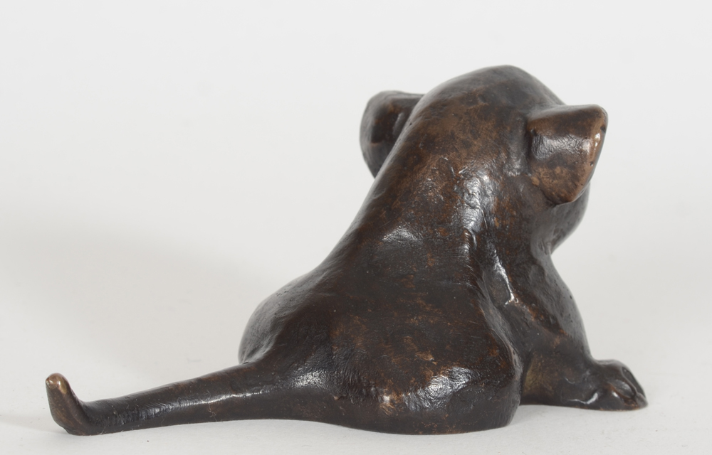 Arthur Klingler, a bronze sculpture of a lion cub — Back of the sculpture