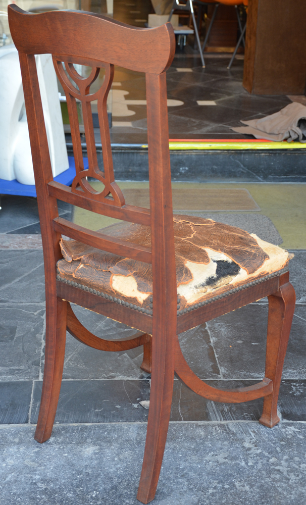 F. De Deyne (Gand) 6 early art nouveau chairs in mahogany — Back of the chair