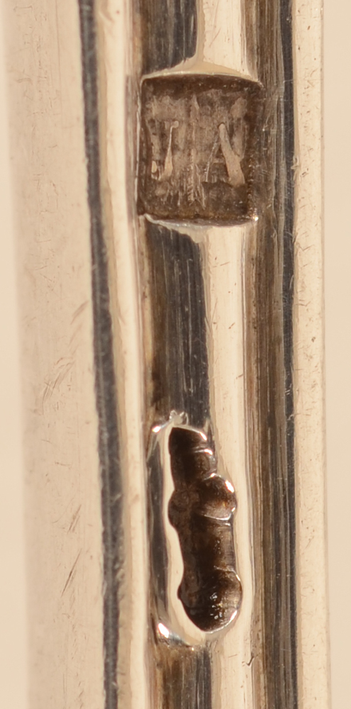 Joseph Allard — Detail of the marks on the stem