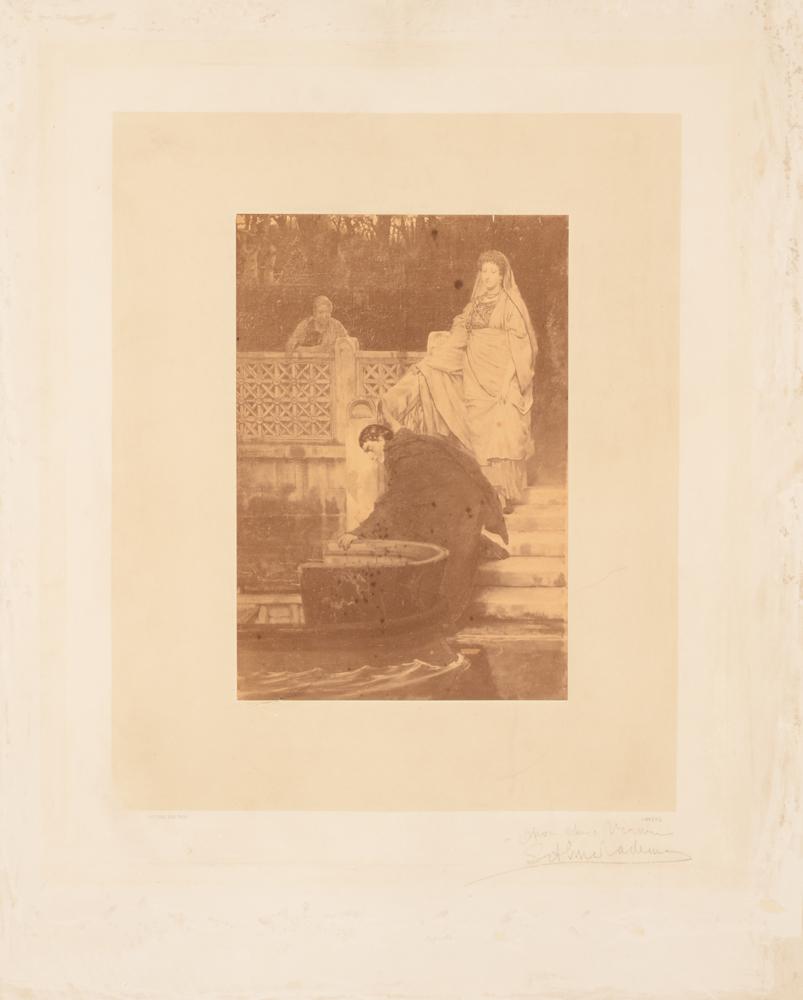 Lawrence Alma-Tadema — Een originele foto naar het werk Spelevaren van de kunstenaar, nu in de Mesdag Collectie in Den Haag, gesigneerd in potlood door Tadema en met opdracht aan de Belgische schilder Alfred Verwee, vriend van Tadema en Mesdag