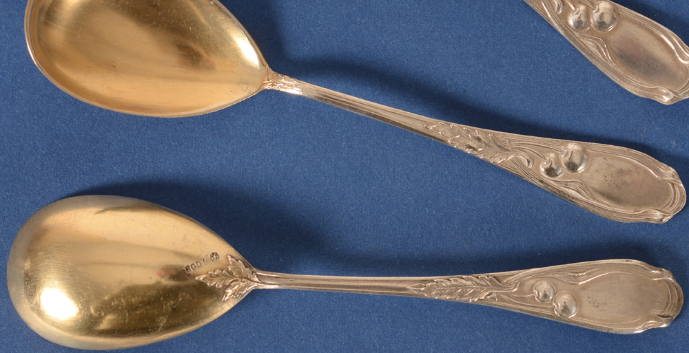 Franz Bahner — Detail of the handles, back and front