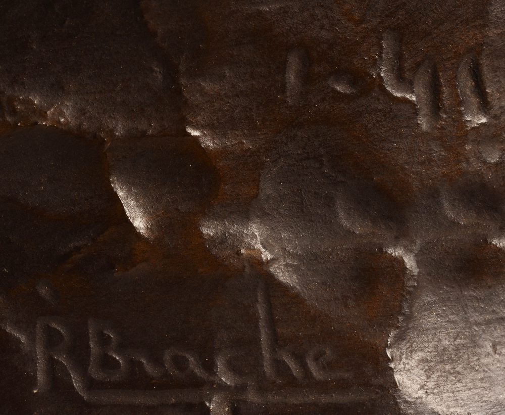 Roger Bracke — Signature of the artist and date at the side of the sculpture