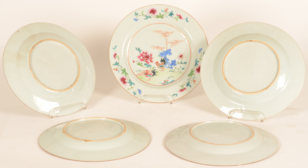 A set of six (!) chinese porcelain famille rose plates — Back of the plates
