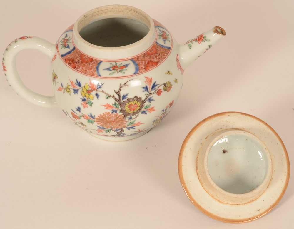 A Chinese porcelain teapot in famille verte enamels