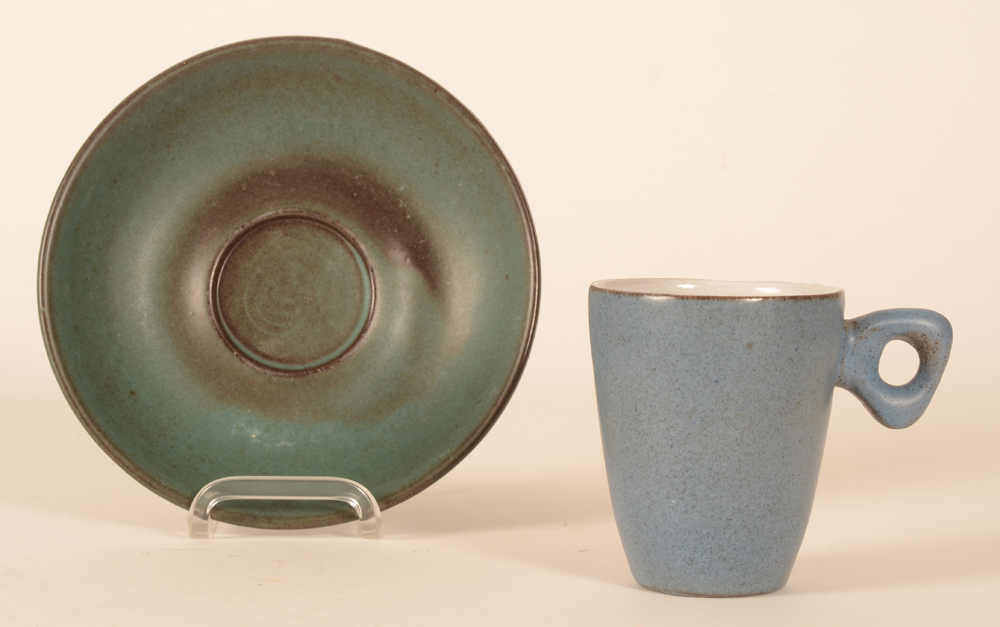 Cor Unum/Zweitse Landsheer 6 cups and saucers — Green cup and blue saucer