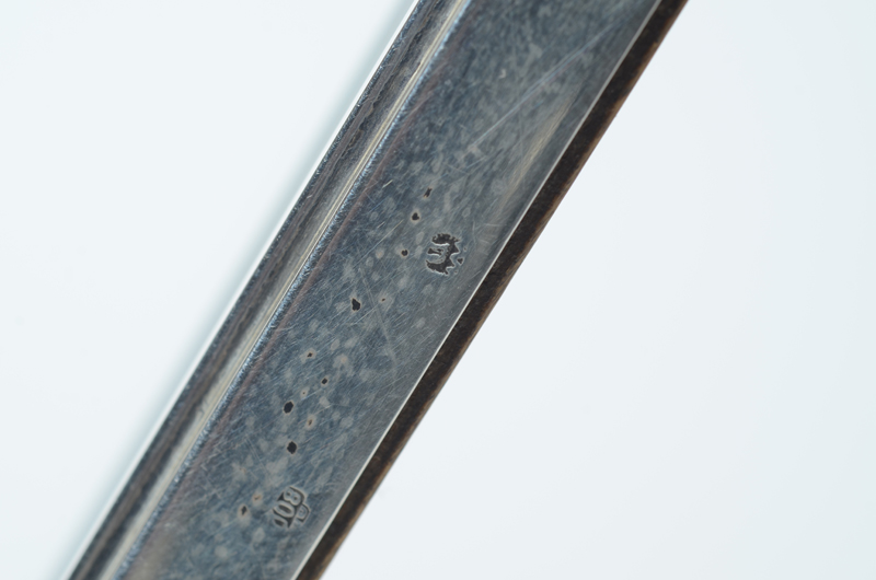 Delheid Freres — Makers mark and alloy mark 800 (/1000) on the side.
