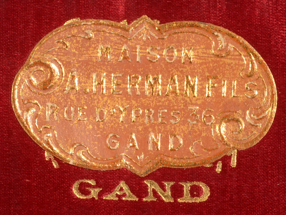 Delheid Frères — Retailers mark on the inside of the box
