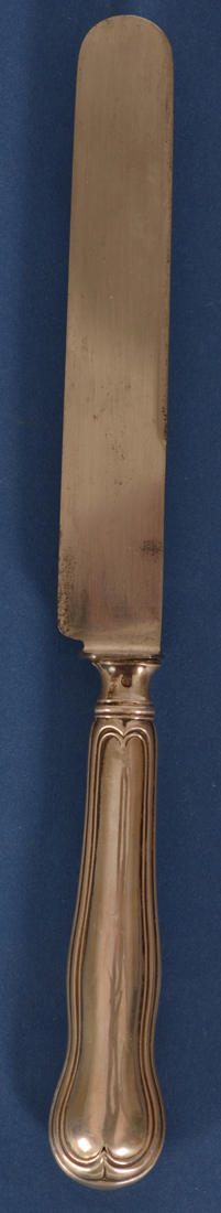 Delheid Frères Filets — Detail of a knife