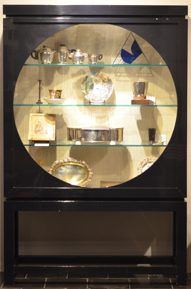 Emiel Veranneman — Rare vitrine, en bois laquée bleu foncé, ca. 1980