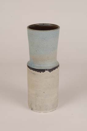 1956-1958 — &lsquo;Two-colours&lsquo; vase, 24,5 x 10 cm, unsigned