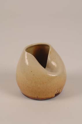 1968-1970 — Vase, 8,5 x 10 cm, impressed mark &quot;JM&quot;.