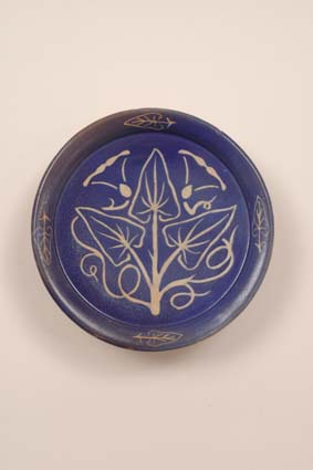1940-1941 — Plate, diam. 21 cm., signed &quot;Joost Mar&eacute;chal&quot; (bottom).