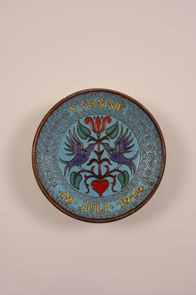 1948-1952 — Plate, diam. 24,5 cm, signed &quot;Joost Mar&eacute;chal&quot; (back).