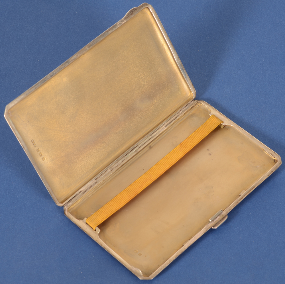 M. H. Meyer Ltd.  — the inside of the case in silver gilt