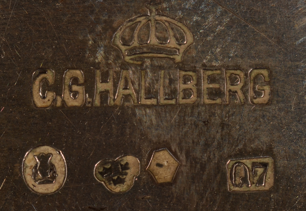 C.G. Hallberg Stockholm — Marks at the back of the dish