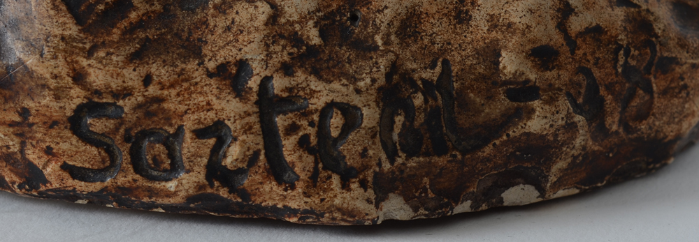 ?Leon Sarteel  — Signature and date on the base