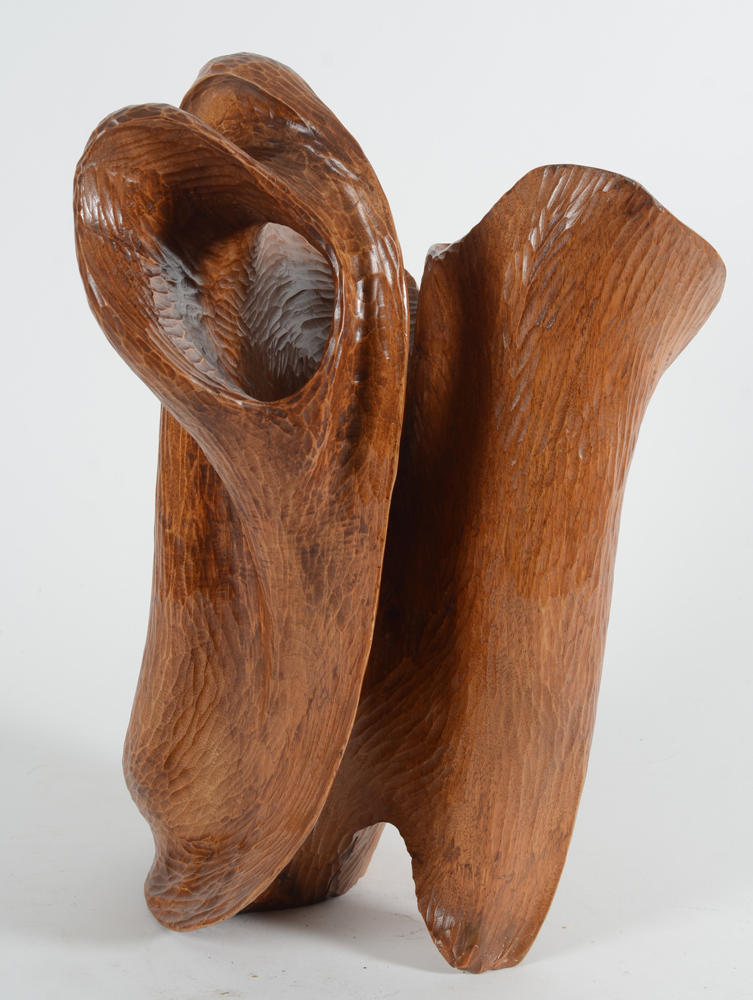 Armand Georges De Buck (attr. to) — Belle sculpture en bois taille directe, signée avec un monogramme&nbsp;