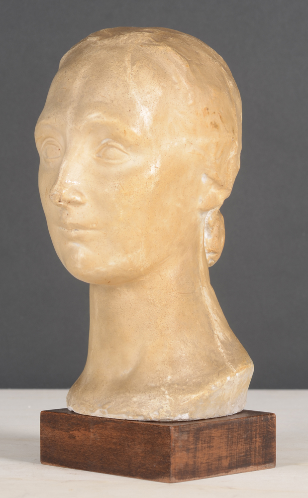Madeleine Van Thorenburg — Portrait d'une femme, rare buste en plâtre, signé&nbsp;&nbsp;