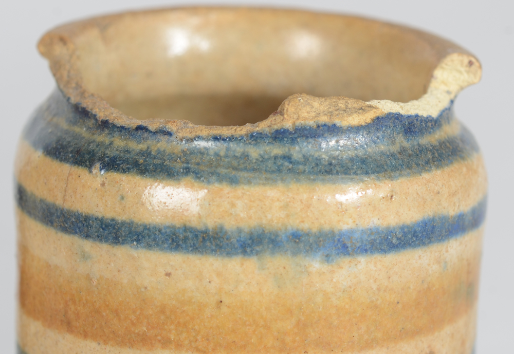 Two majolica Antwerp (?) ointment jars 16th century — One jar with the rim damaged, a small broken off piece still available