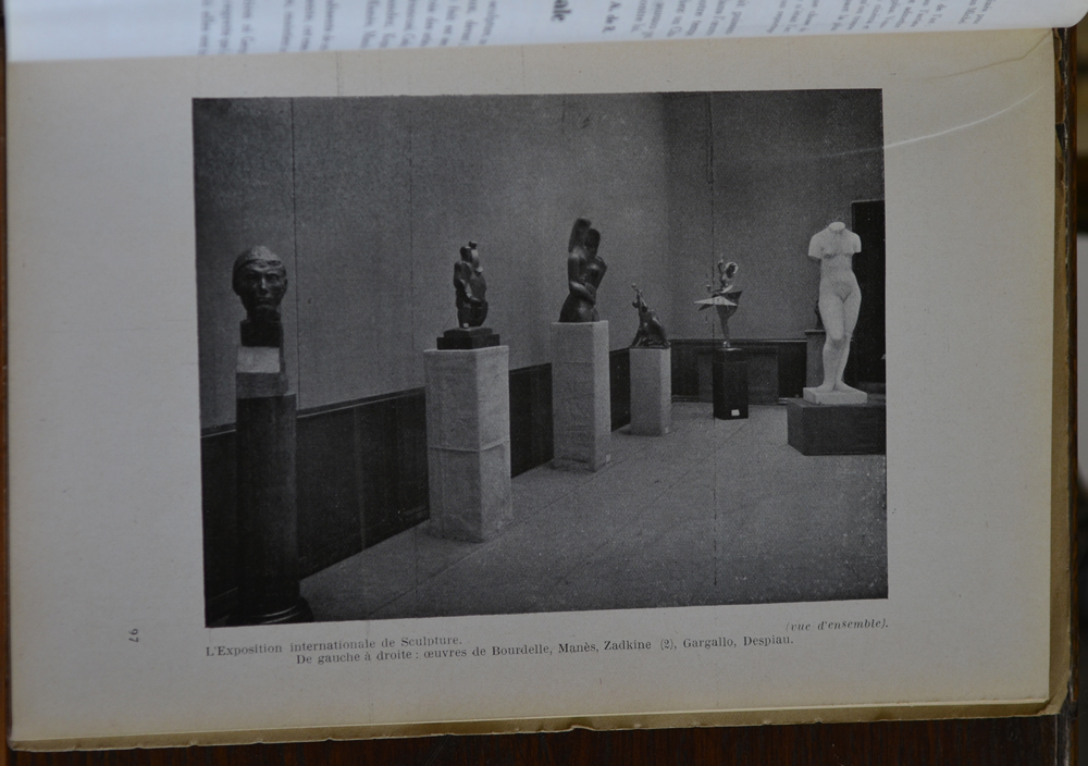 Le Centaure Fevrier 1930 — International exhibition of sculpture in Paris with work by Bourdelle, Manes, Zadkine, Gargallo and Despiau
