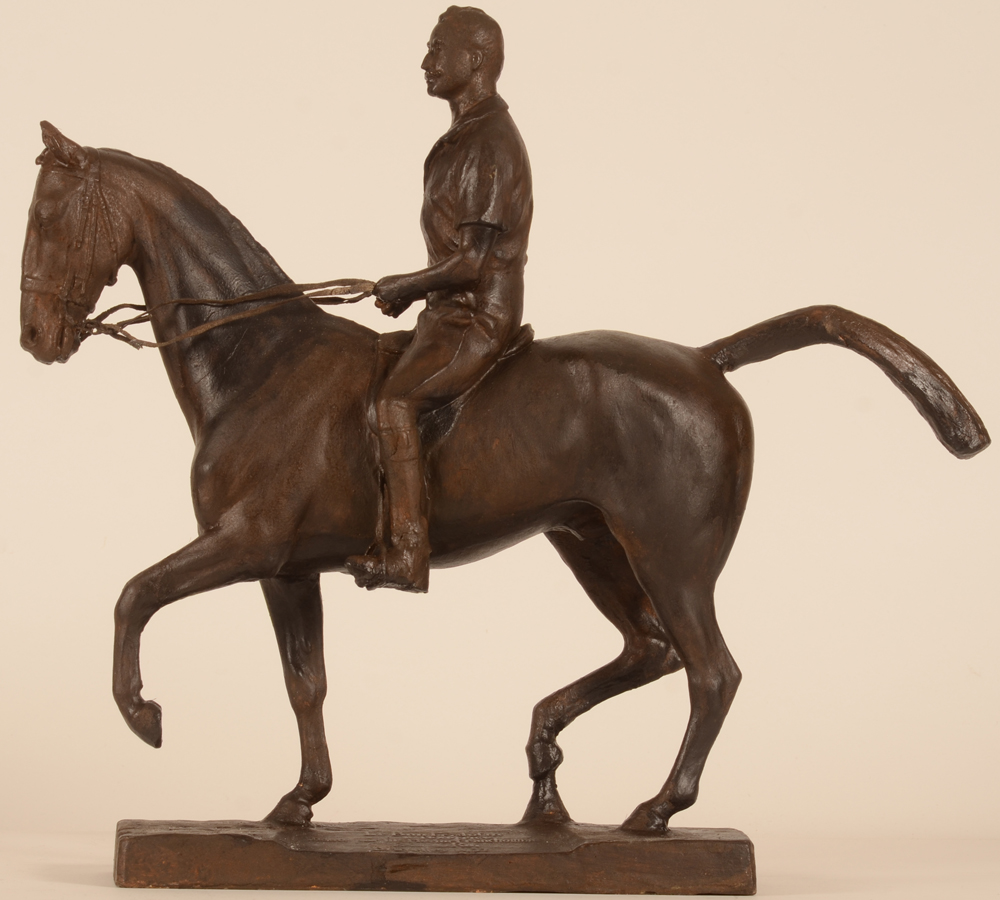 Hippolyte Le Roy attr. — Belle sculpture en platre patiné, prix du Roi de dressage en 1931, restorations
