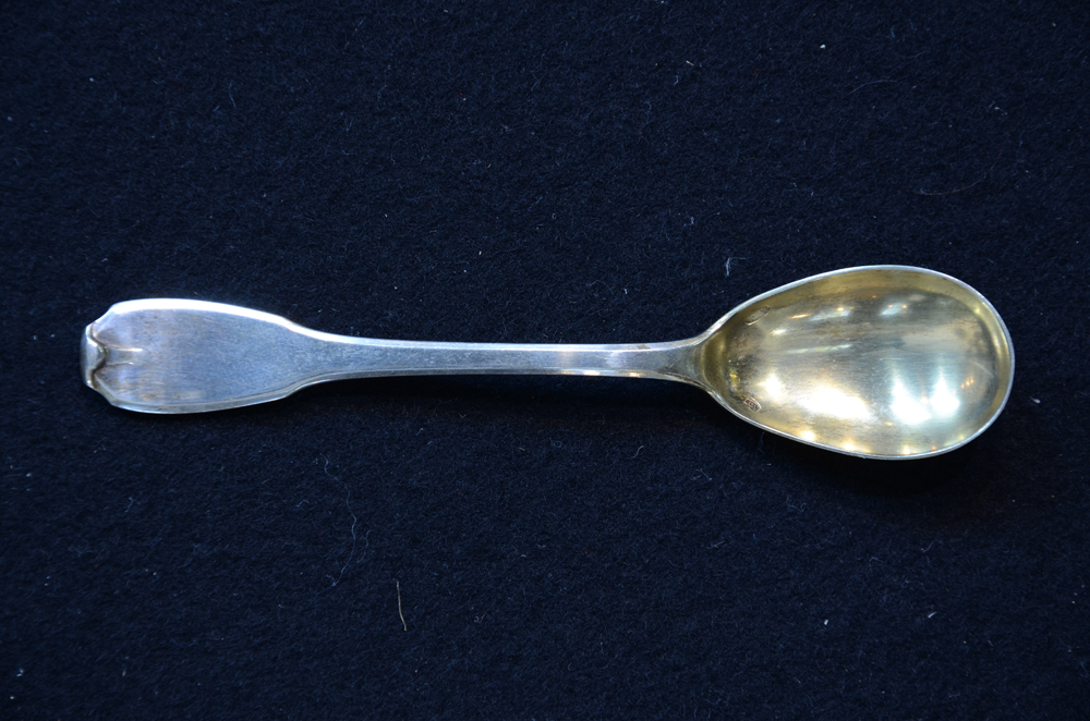 Lemaire and De Vernisy — A silver and silver gilt egg spoon.
