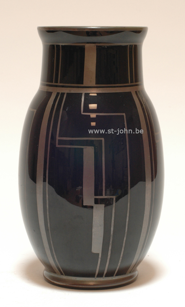Lorrain: a rare 1930's modernist glass vase.