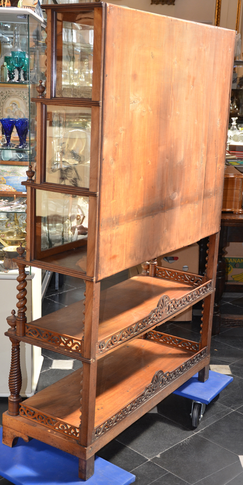 Louis-Philippe display cabinet — Back of the cabinet