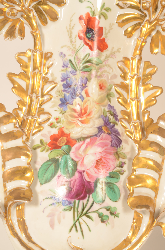 A massive pair of Louis-Philippe porcelain vases — Detail of one of the flower paintings
