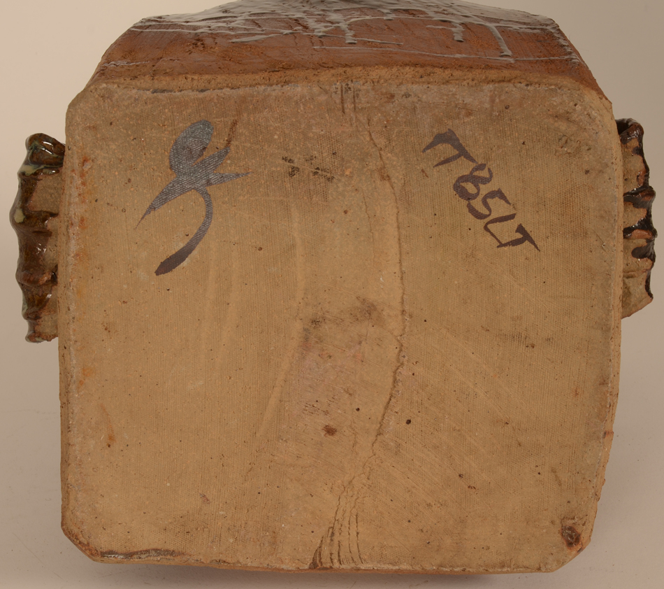 Massive ceramic studio pottery vase — Painted marks on the bottom of the base