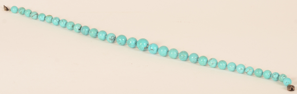 Vintage turkoise necklace — <p>Collier vintage composé de perles&nbsp;turkoises</p>