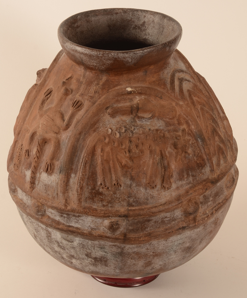 Bariba terracotta Baatonu jar — View from above
